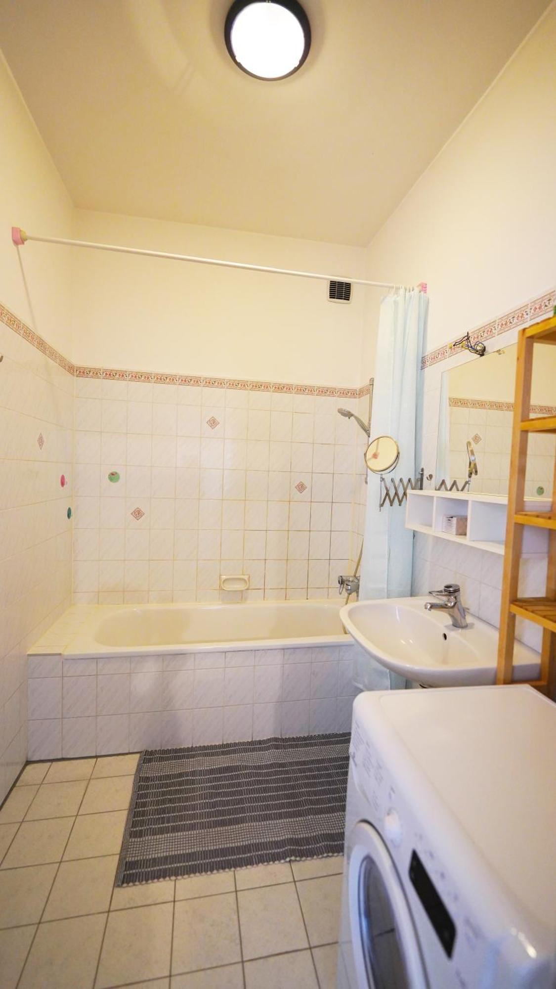 Cozynite Premium Apartment Hernals 2 비엔나 외부 사진